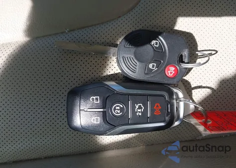 2016 Ford Edge Titanium z USA, uszkodzony, nr VIN 2FMPK3K97GBC30144